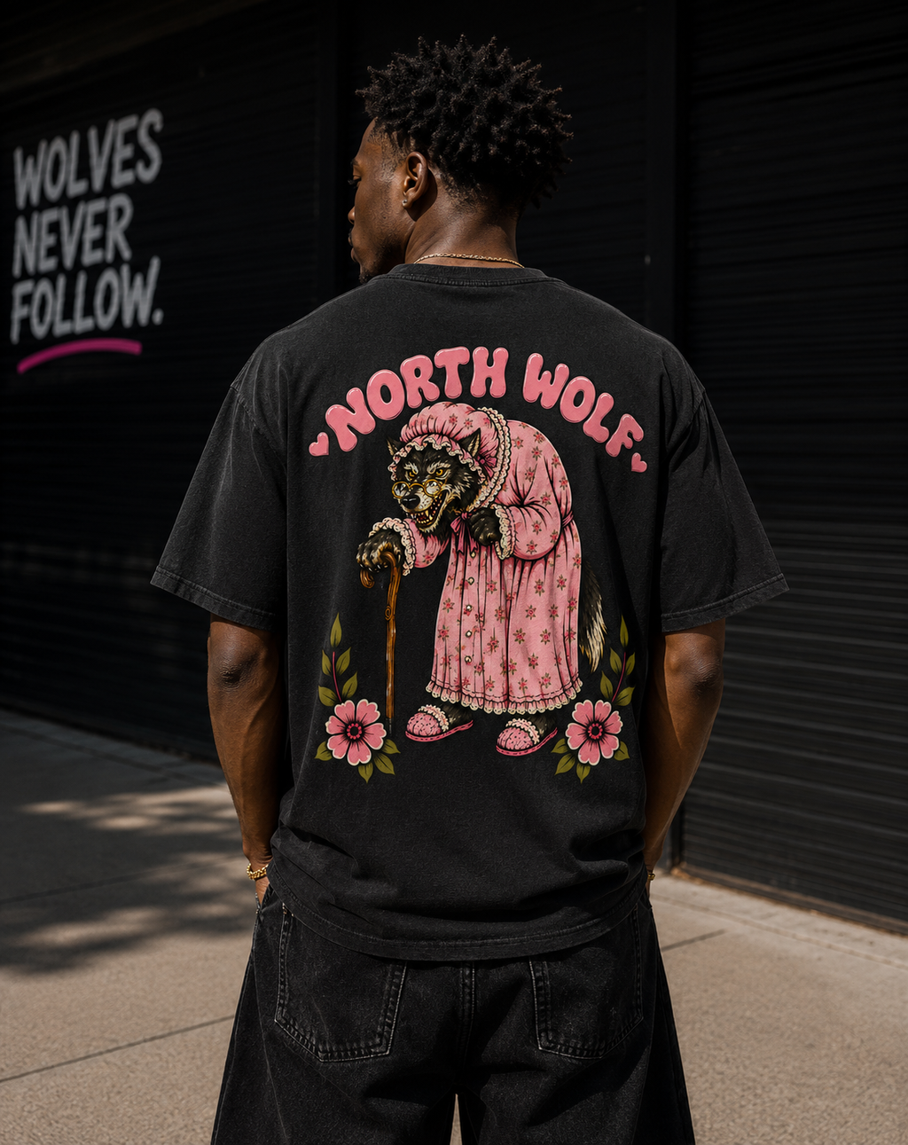 Big Bad Granny Wolf Heavy Tee - Pink